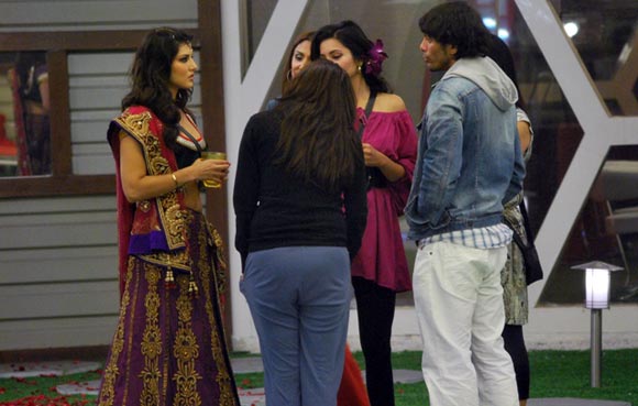 2011 bigg boss Sunny Leone 